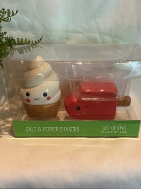 Summer Ice Cream Treat Salt & Pepper Shaker Set
